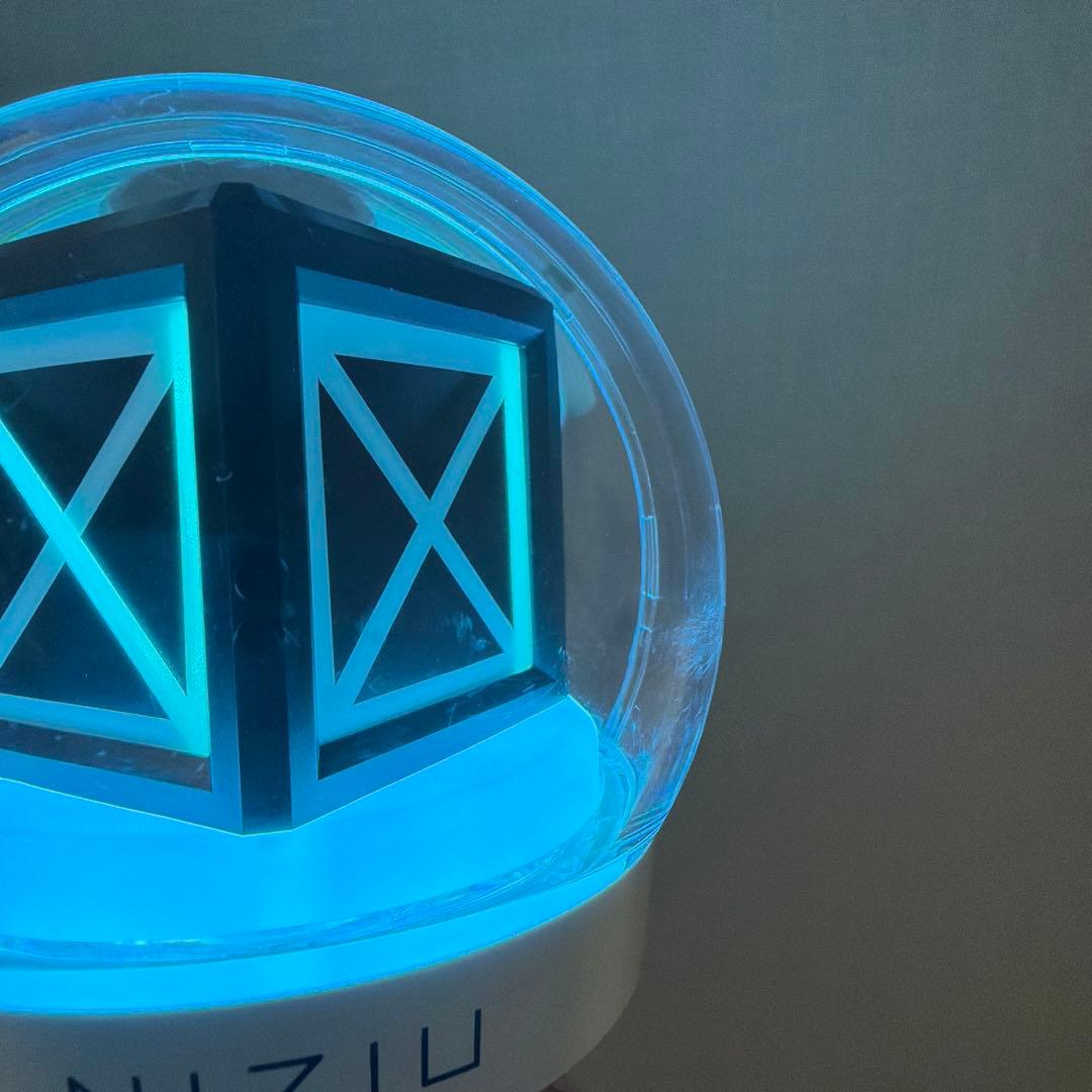 アイドル NIZIU OFFICIAL LIGHT STICK