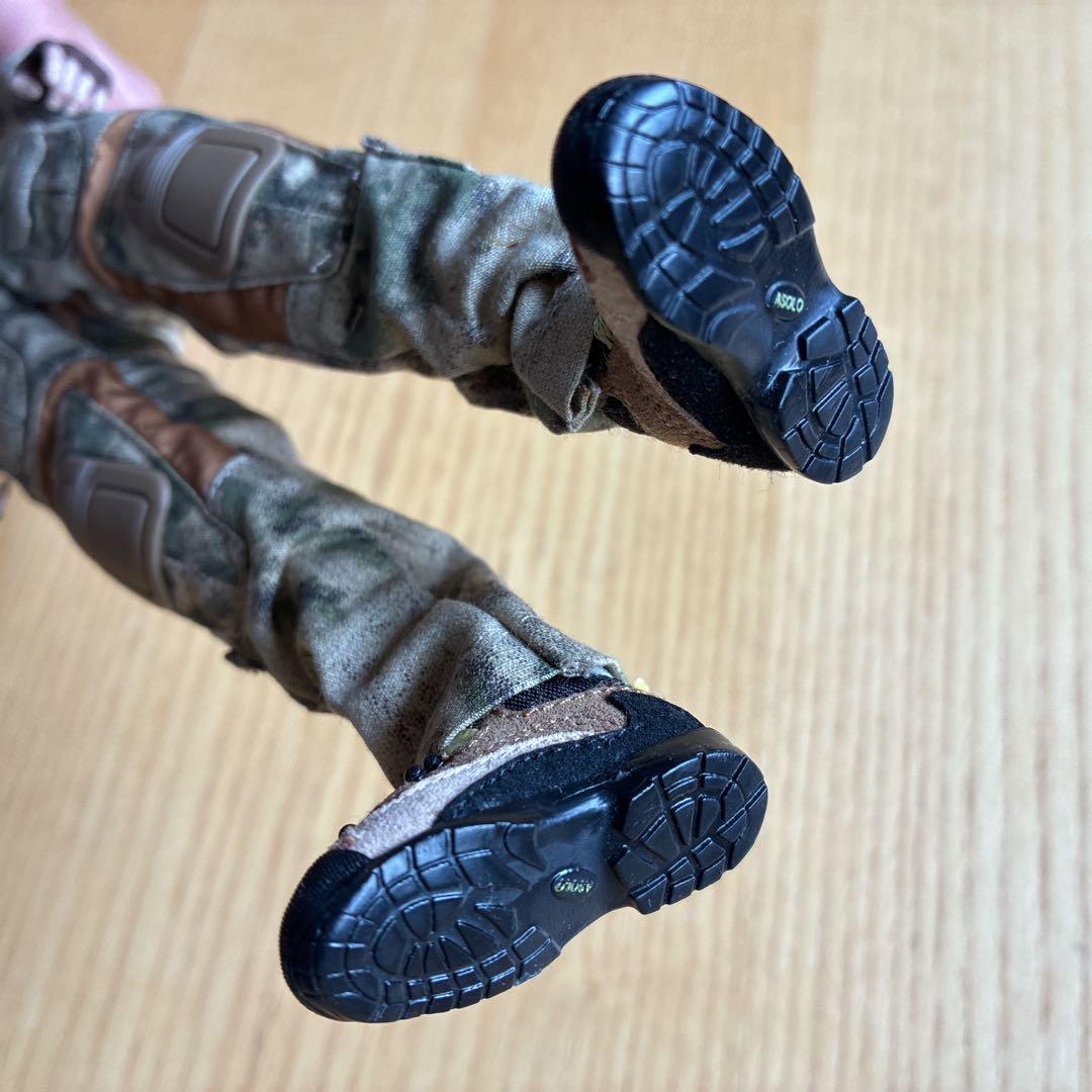 【美品】1/6 ベリークール 女性兵士 フィギュア（ハイブリッド素体）　迷彩