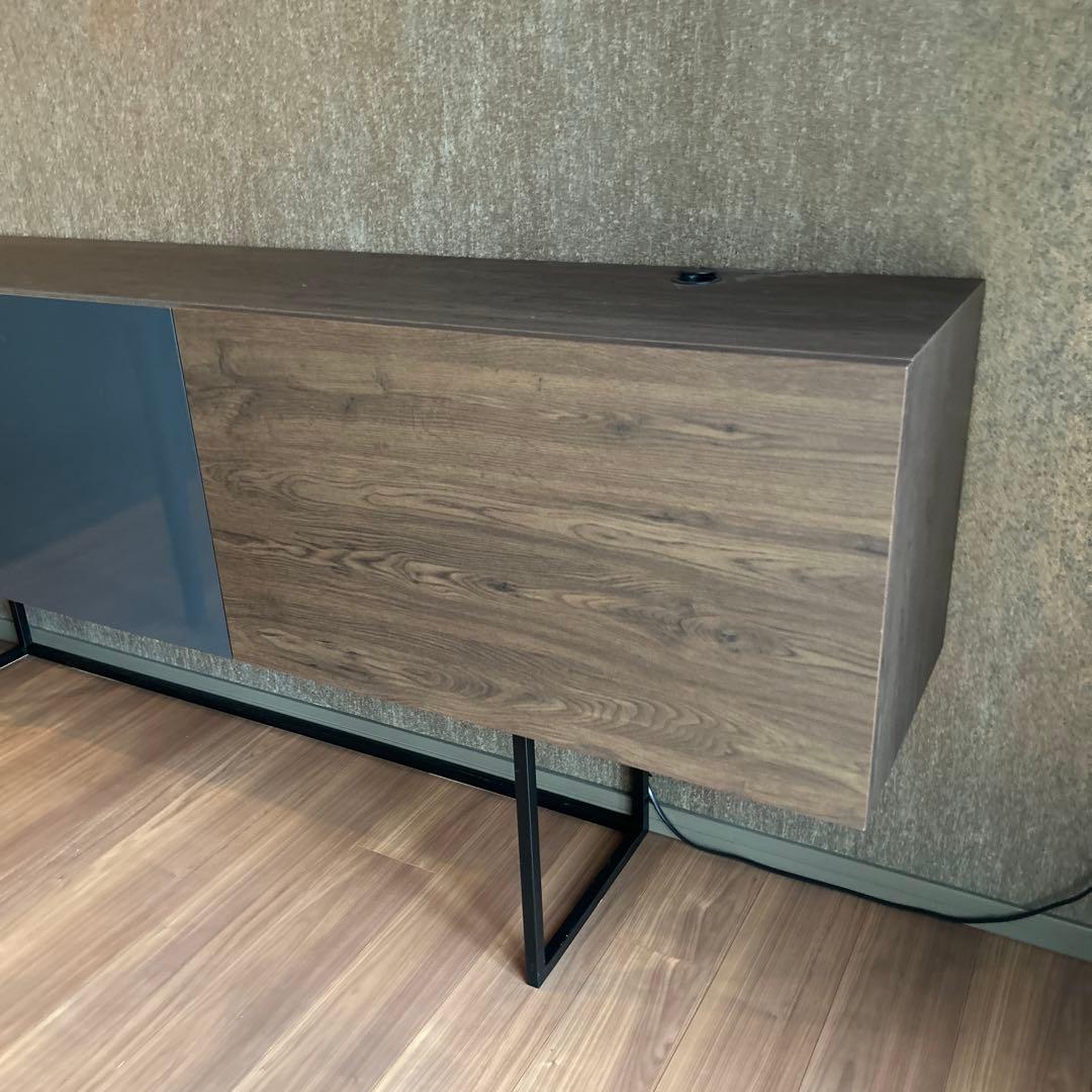 【モデルルーム展示品】木目調テレビボード　サイドボード　モダンスタイル