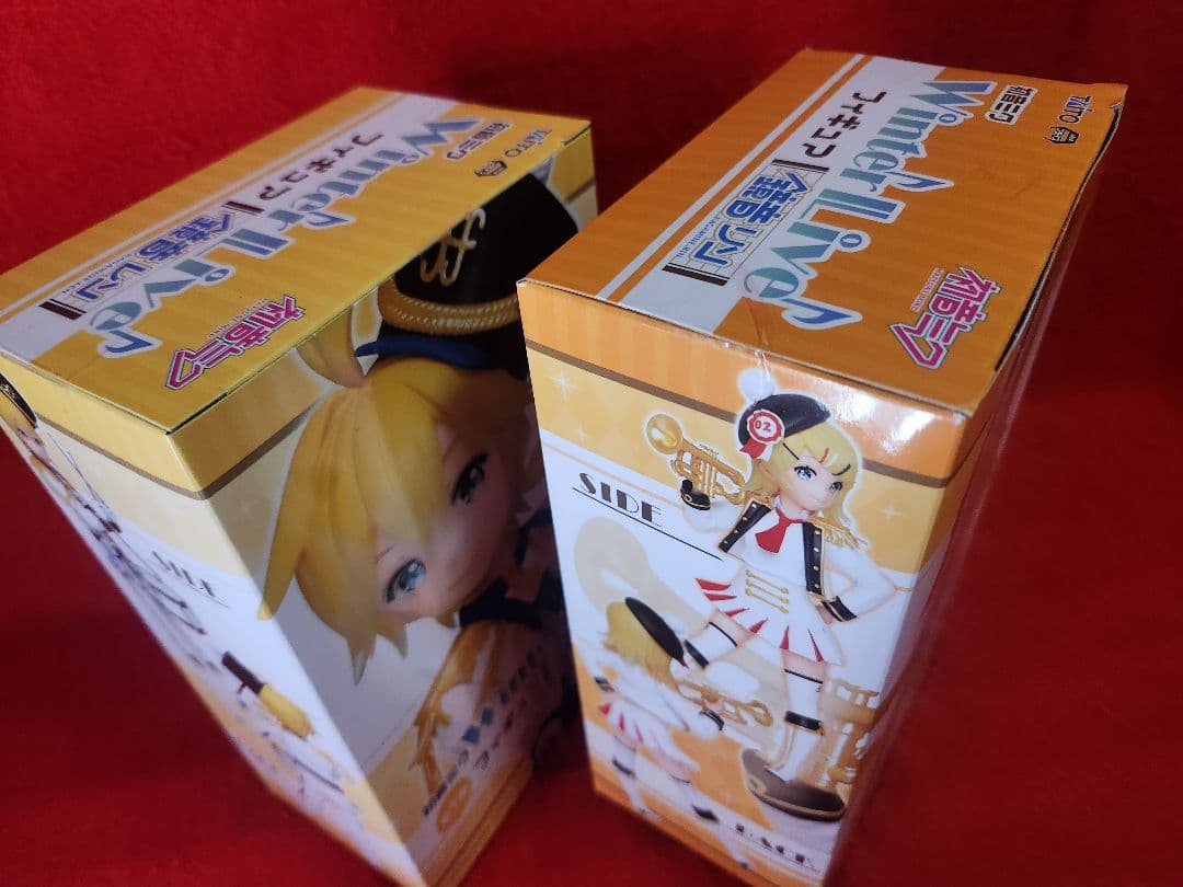 鏡音リン　鏡音レン　 winter live フィギュア　２種　初音ミク