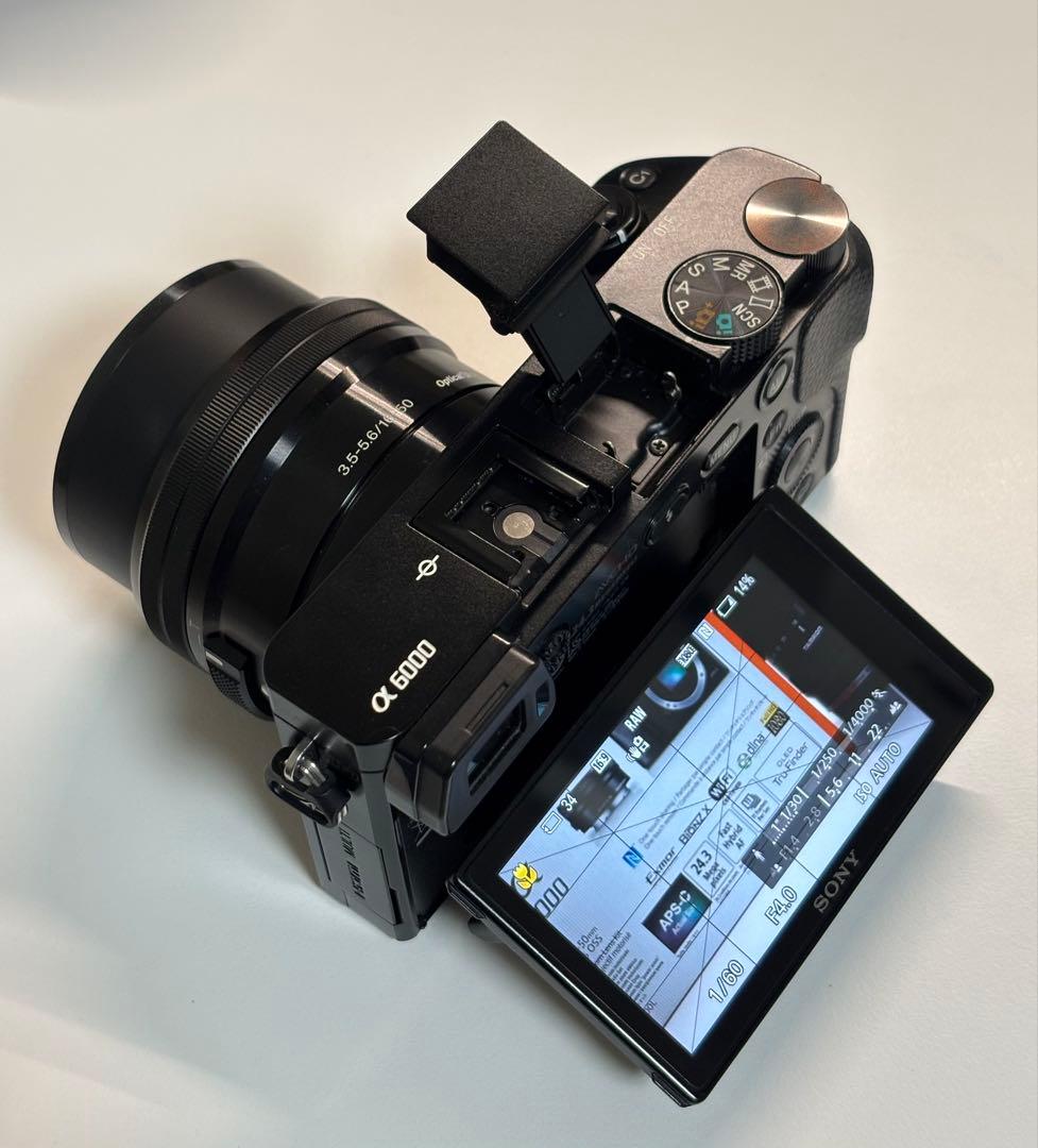 SONY α6000 ILCE-6000L パワーズームレンズキット ブラック
