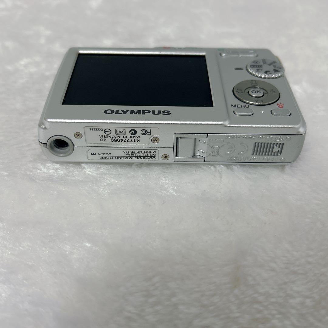 OLYMPUS オリンパス FE-190 シルバー コンデジ デジタルカメラ