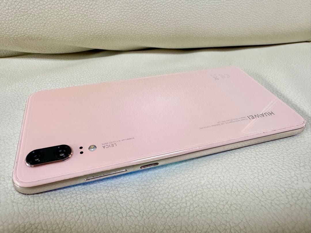 HUAWEI P20スマーフォン（ピンクゴールド）