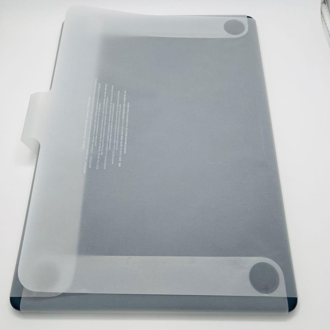 整備未使用100% Macbook(M2) 8/256GB 8コア2022 本体