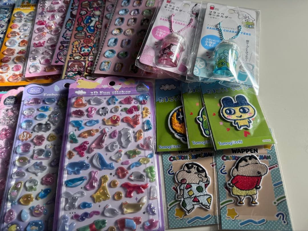 Nekoni 他 シール22枚＋サンリオキーホルダー2＋ワッペンシール5