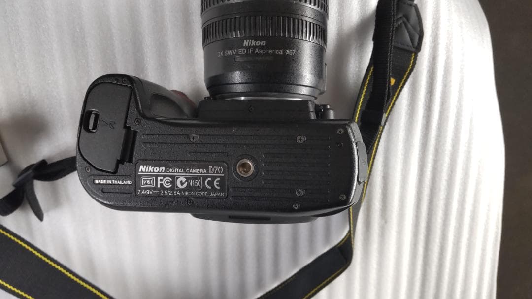 Nikon D70 デジタルカメラ 本体と付属品
