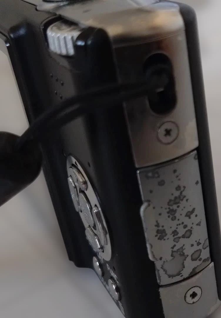 Leica C-LUX2　セット（本体、バッテリー、充電器、ケース、ストラップ）