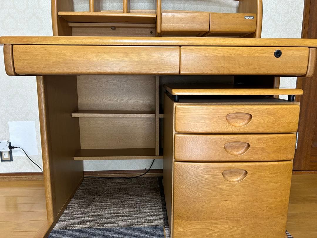 HIKARI木製学習デスク ①本体、本棚、ライト部分