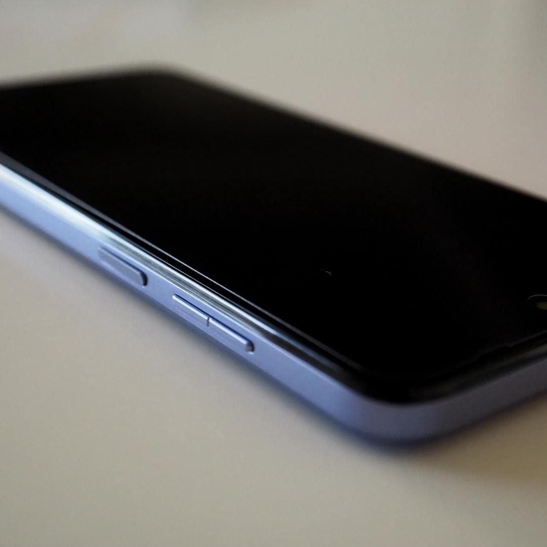 （美品・匿名配送）モトローラ moto g13 SIMフリー