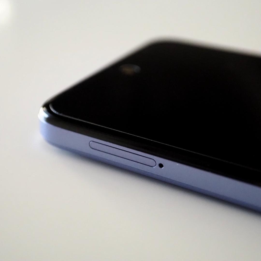 （美品・匿名配送）モトローラ moto g13 SIMフリー