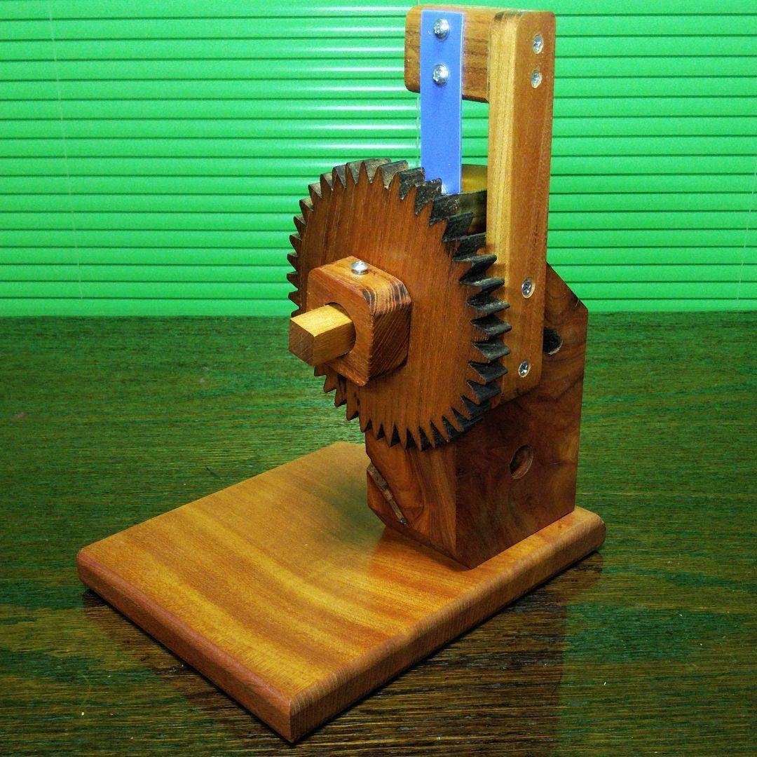 【２】一品物■欅板と昔の欅の歯車と強力磁石と電話ベルでできた【駄菓子屋の呼び鈴】