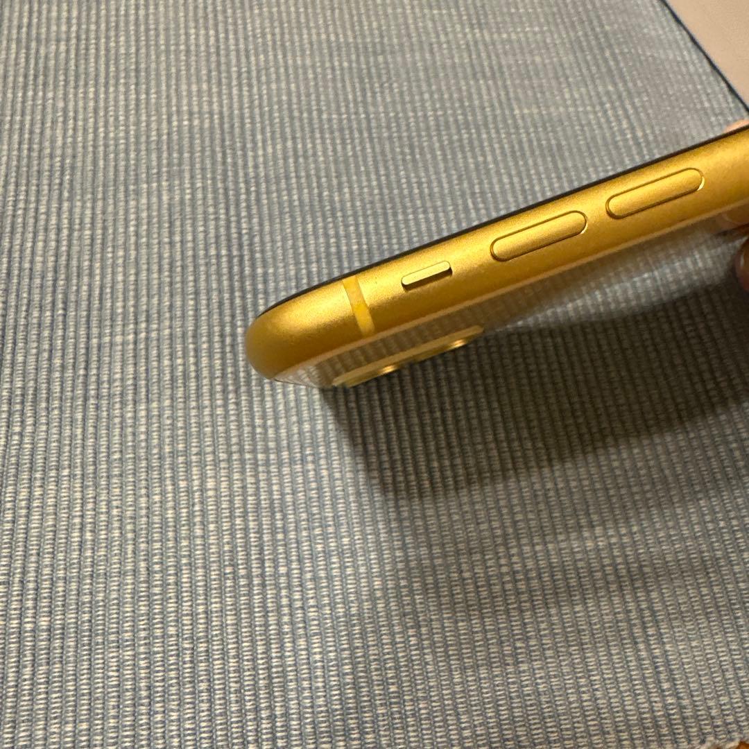 iPhone11 64GB イエロー