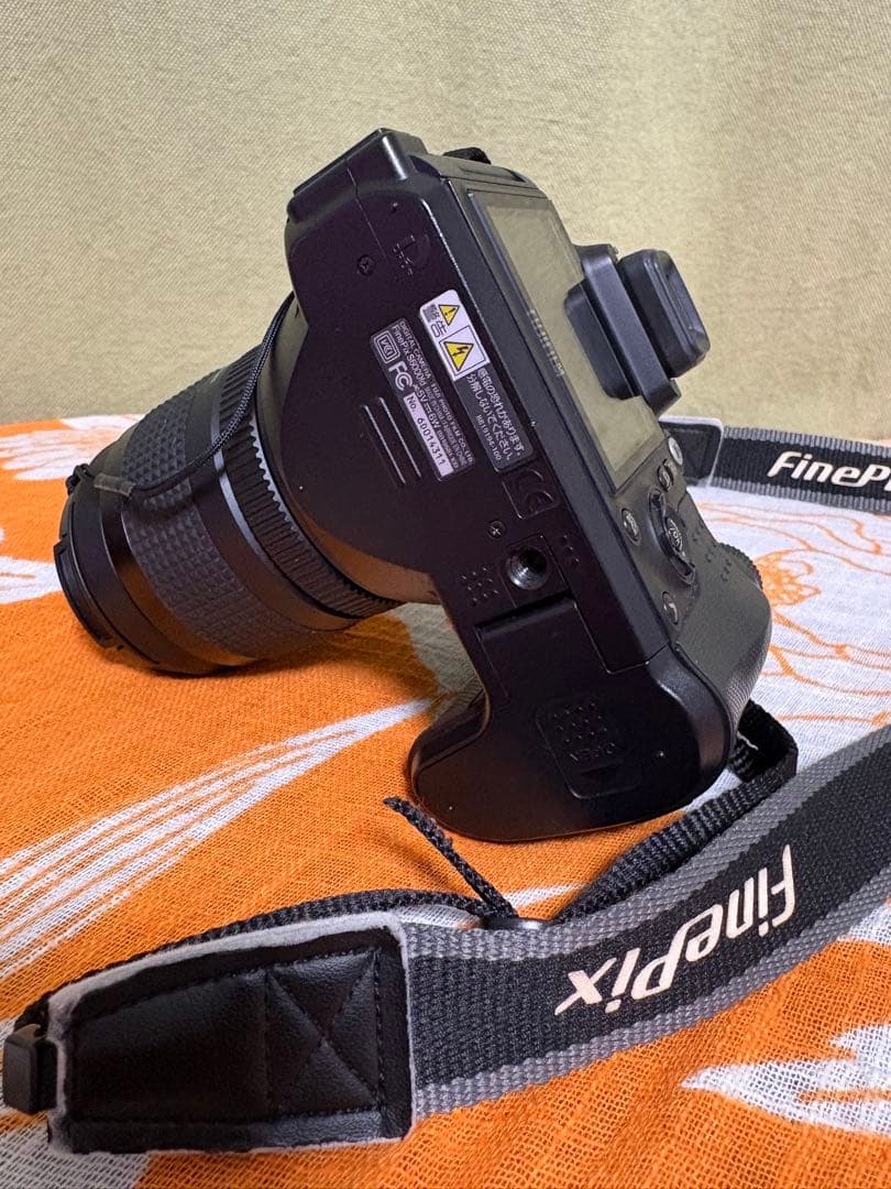 富士フイルム　FinePix S6000fd