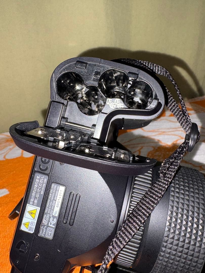 富士フイルム　FinePix S6000fd