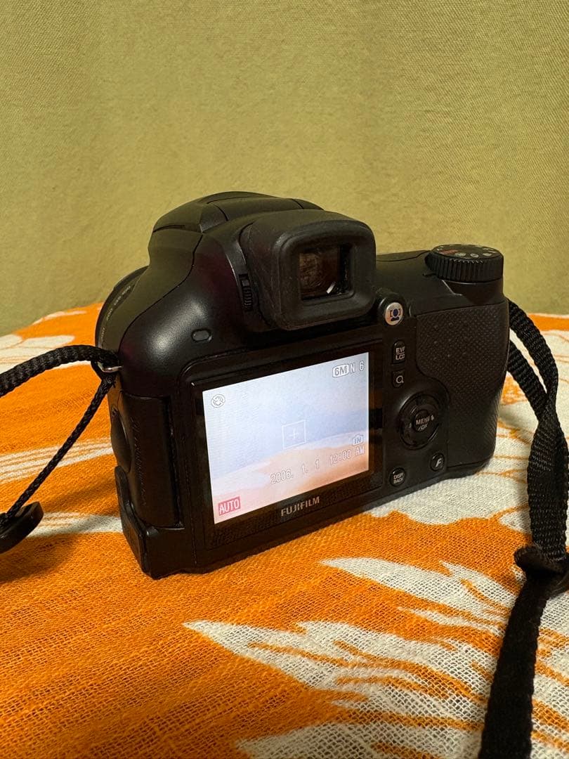 富士フイルム　FinePix S6000fd