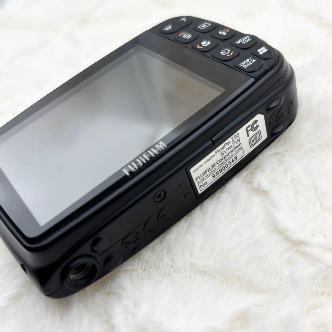 美品 FUJIFILM FINEPIX Z30 ブラック 動作確認済み