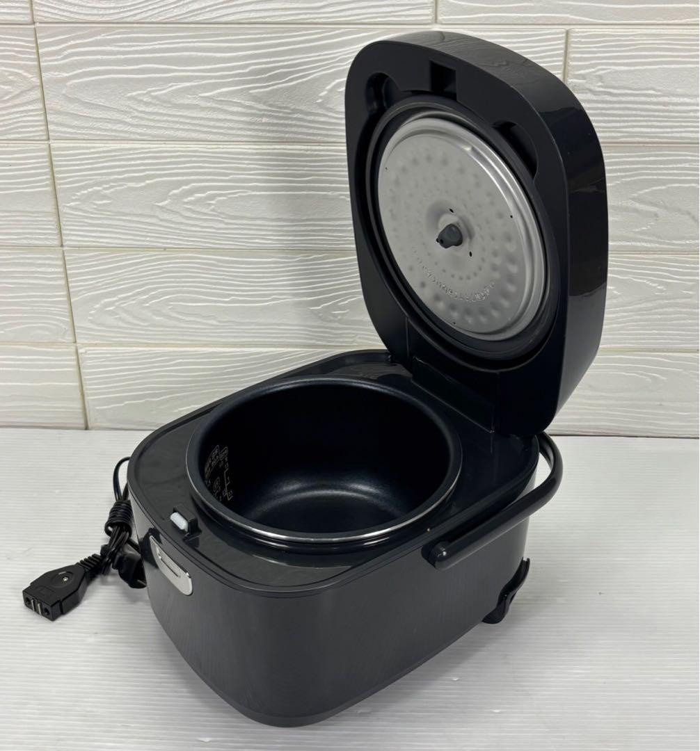 【美品 アイリスオーヤマ マイコン炊飯器 5.5合炊き 2023年製 ブラック】