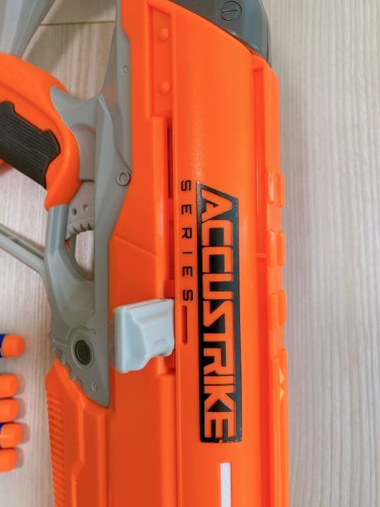 ナーフ　アキュストライク　美品