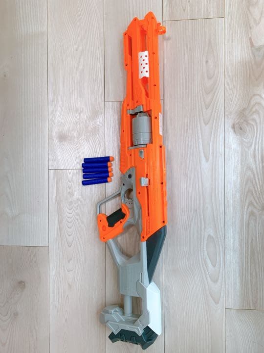 ナーフ　アキュストライク　美品