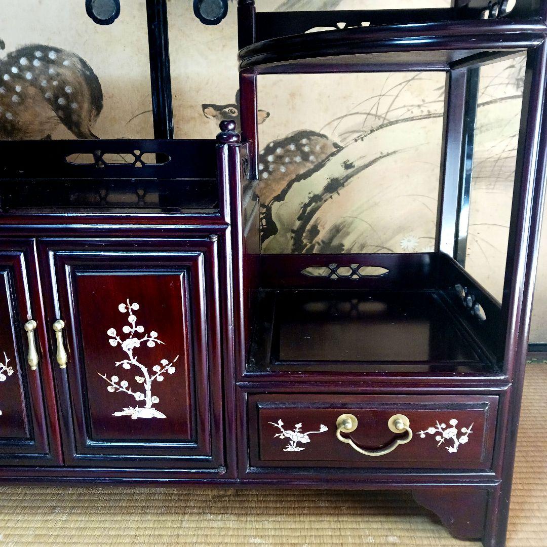 中古品　螺鈿飾り棚(輸入品です。)　程度良です。