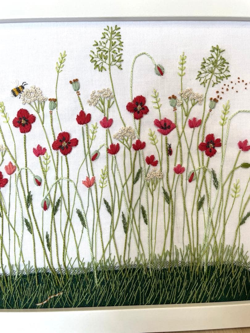 青木和子　刺繍　完成品　ポピー　赤　70