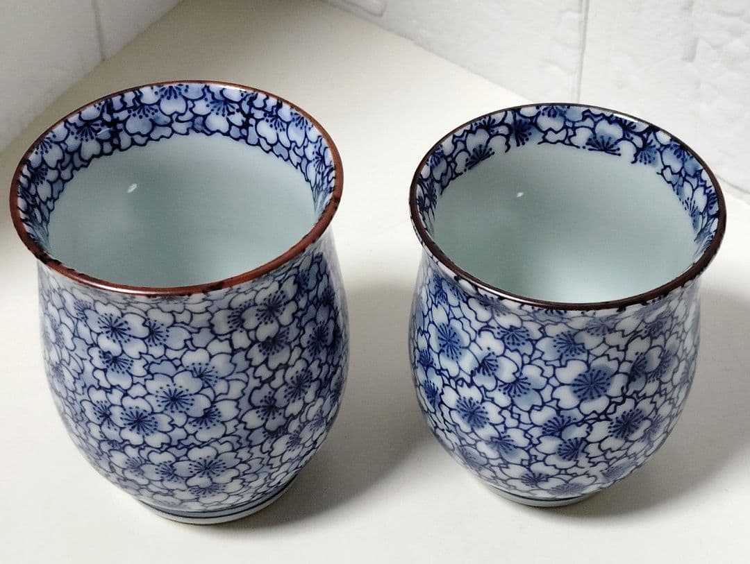 有田焼　賞美堂　其泉　花詰　青　飯碗と湯呑み　各ペア