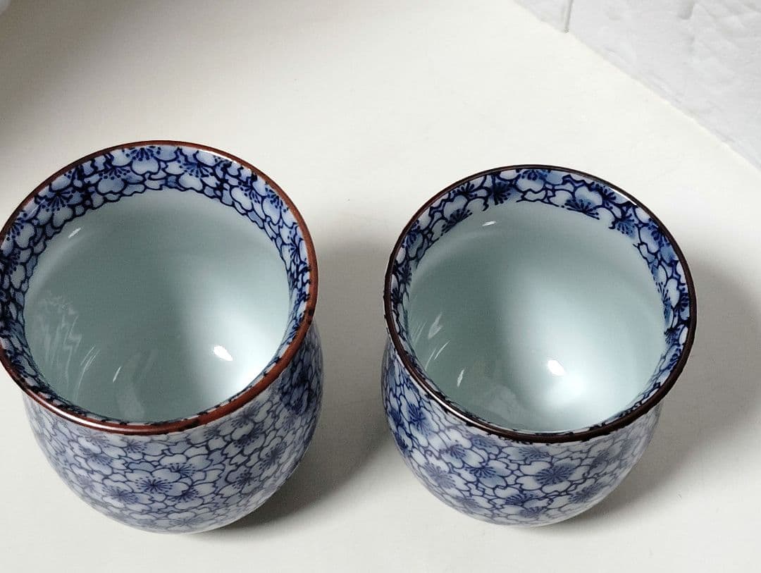 有田焼　賞美堂　其泉　花詰　青　飯碗と湯呑み　各ペア