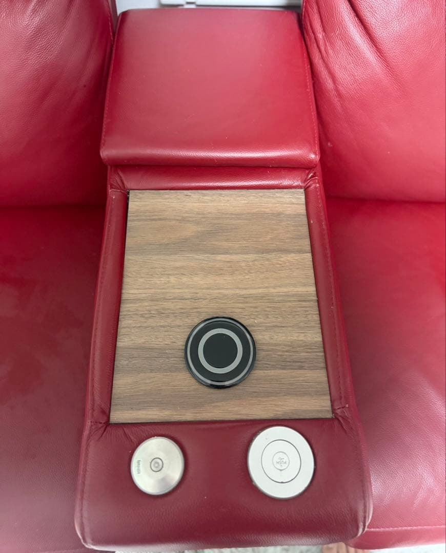 ニトリ　電動リクライニングソファ　収納テーブル付きワイド２人掛け用