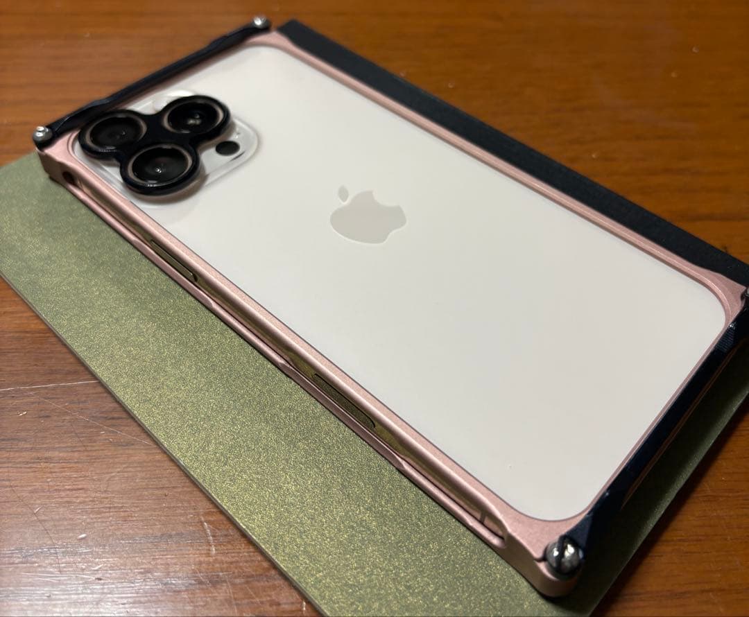 GILD design iPhone16 promax用パンパー デザチタ