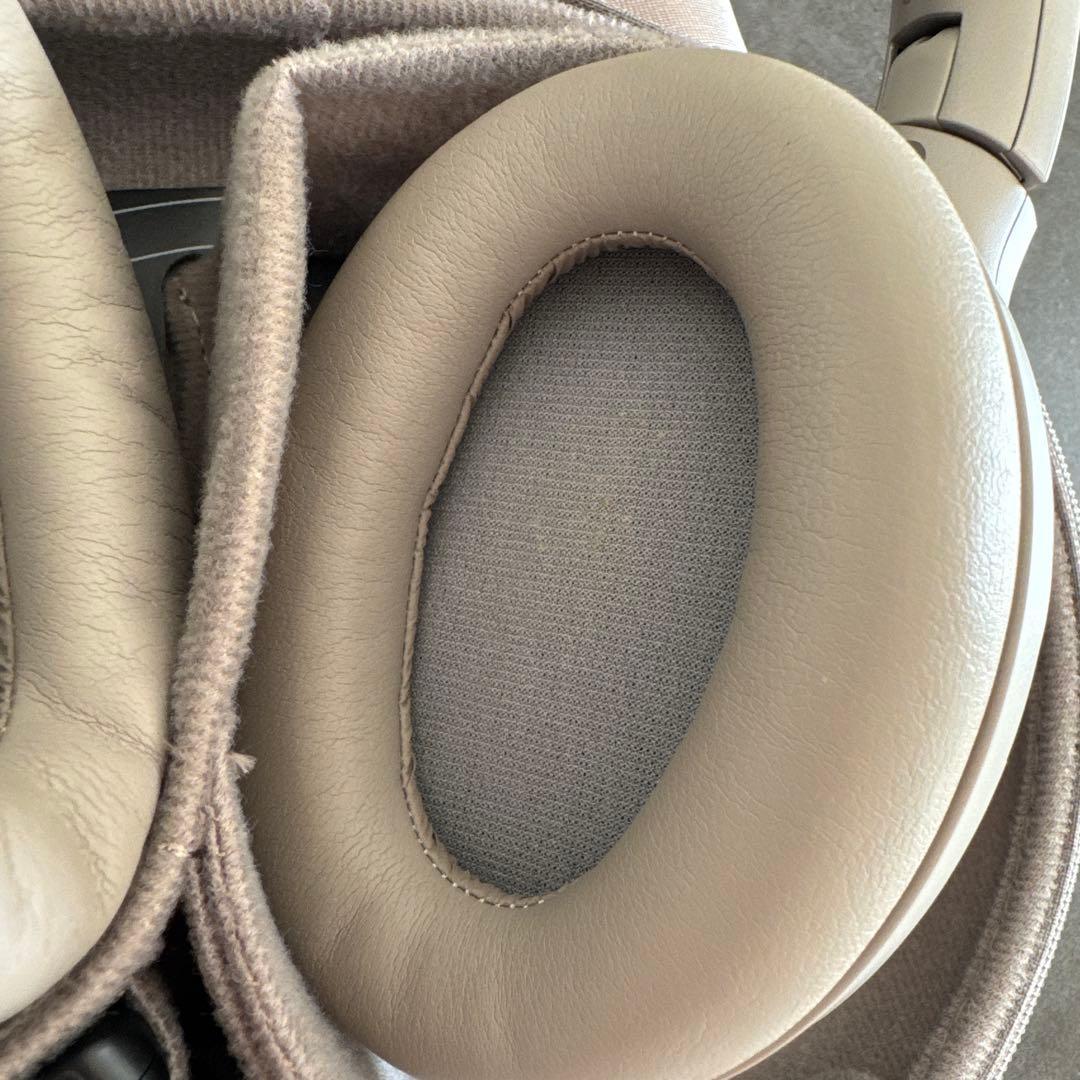 SONY ワイヤレスヘッドホン ベージュ ケース付き