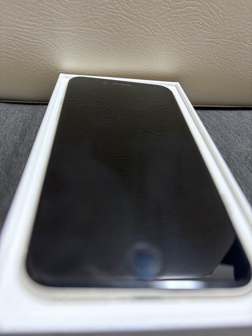 Apple iPhone SE (第3世代) 128GB ホワイト