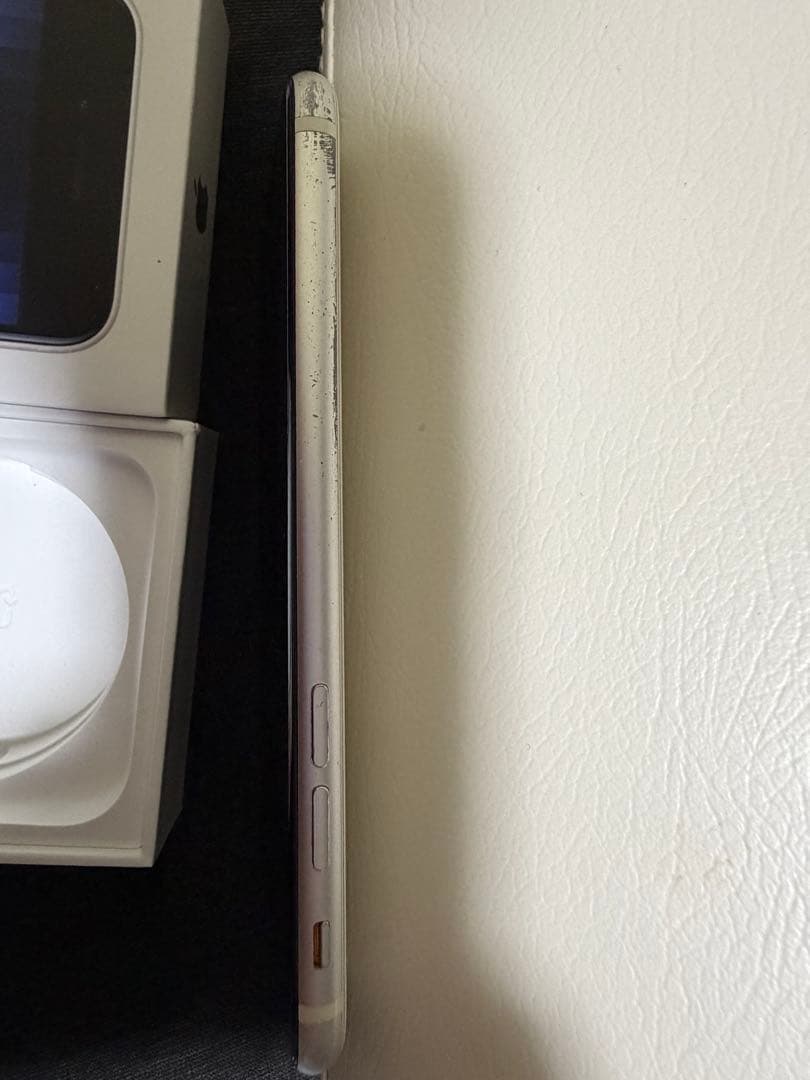 Apple iPhone SE (第3世代) 128GB ホワイト