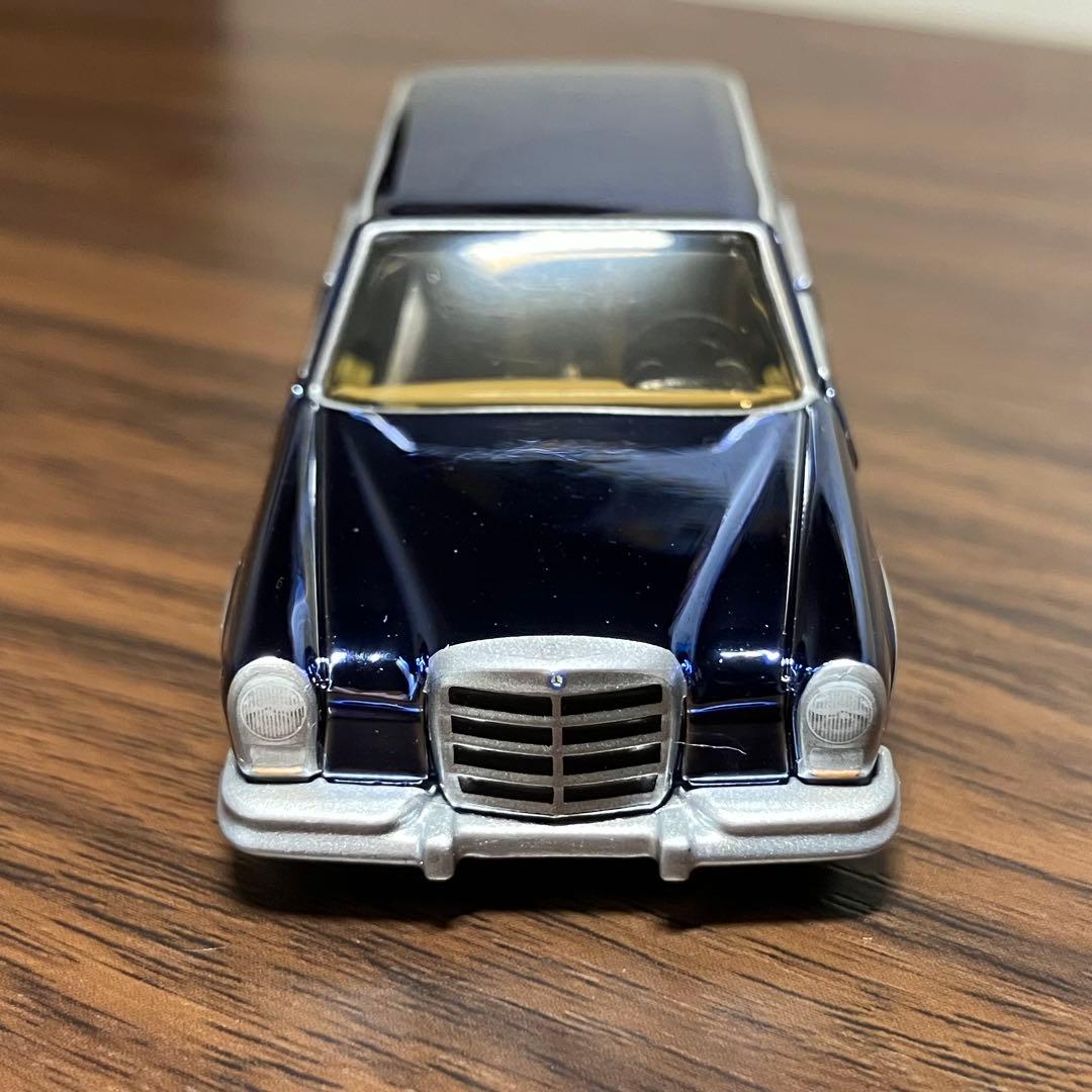 ホットウィール RLC メルセデス ベンツ 600 W100 4ドア
