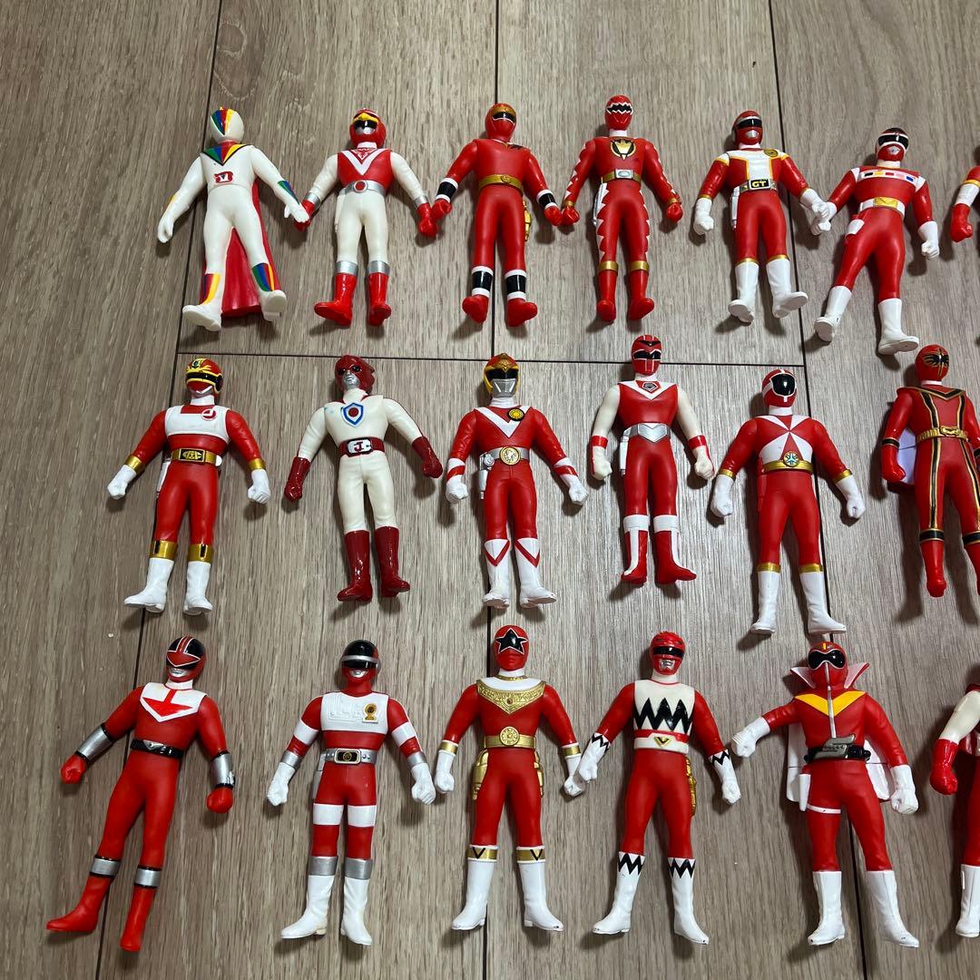 赤い戦隊ヒーロー フィギュアセット　30体