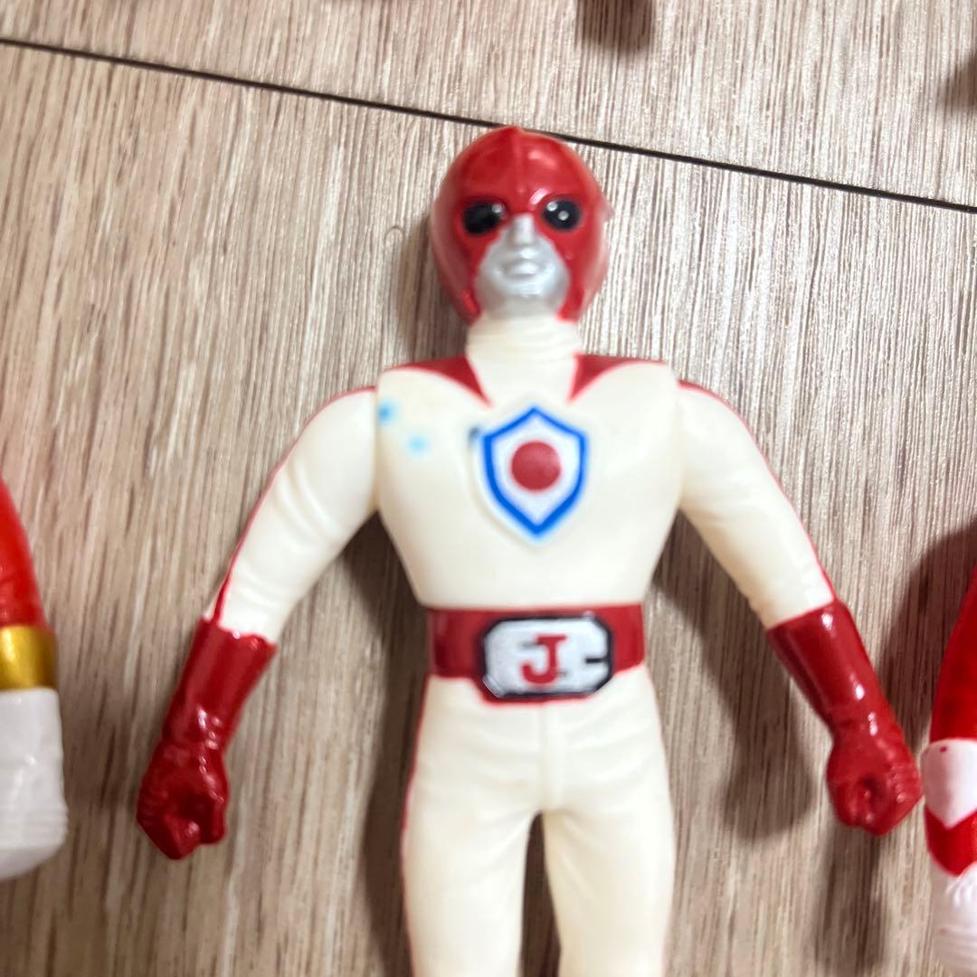 赤い戦隊ヒーロー フィギュアセット　30体