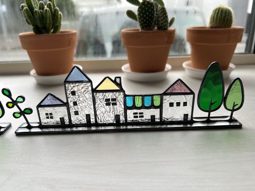 イチヤ　ステンドグラス　街並み