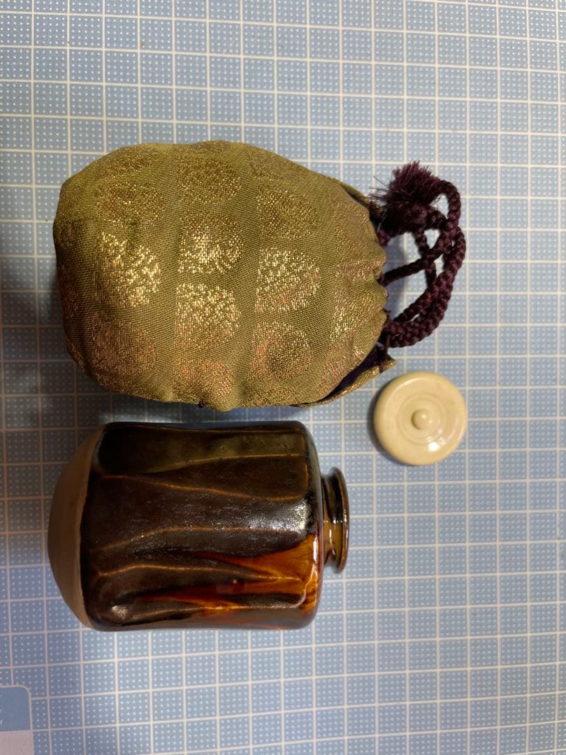 茶入　【m374 茶道　茶道具　抹茶　茶筒　骨董　レトロ　仕覆　肩衝茶入】
