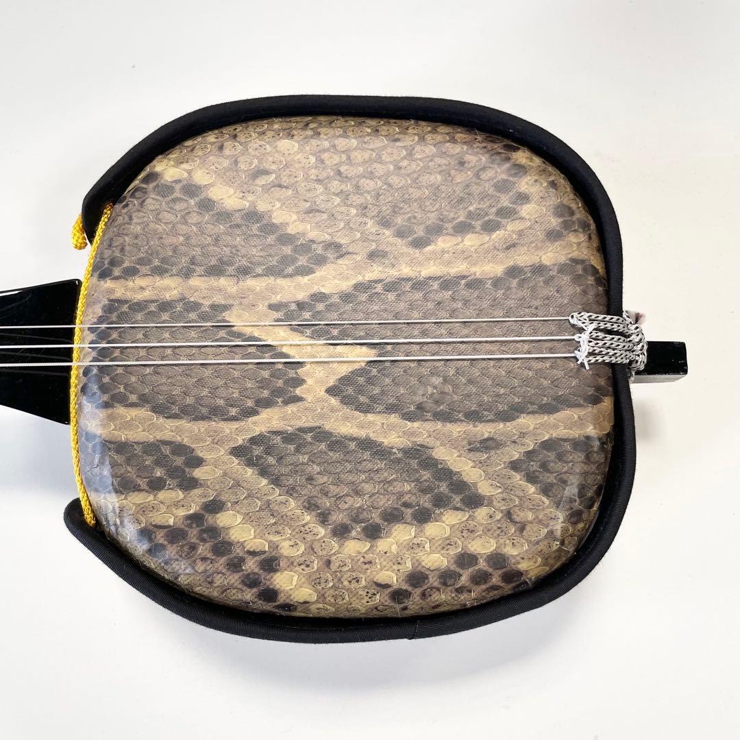 三線 ケース付き 人工蛇柄　現状品