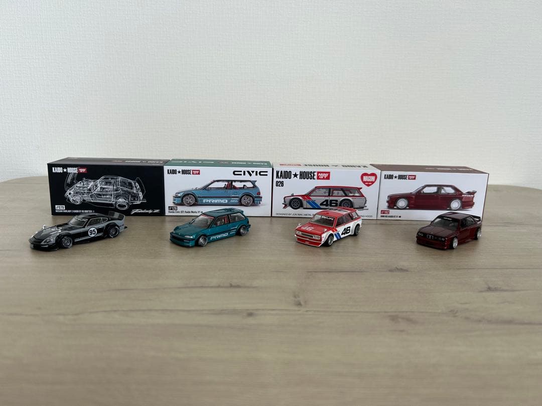 街道ハウス　1/64 4台セット