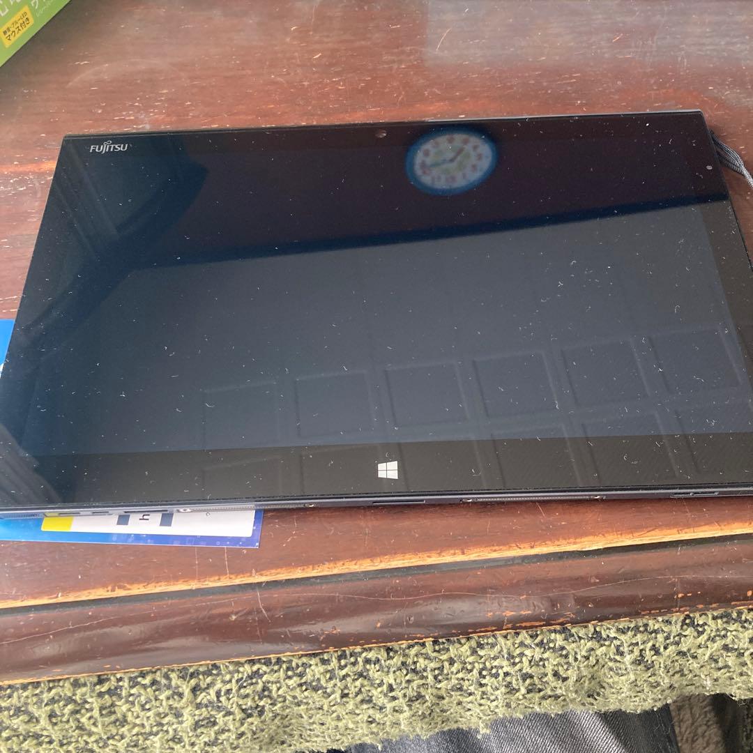 未使用品Fujitsuタブレット128gb整備品セキュリティpro付き