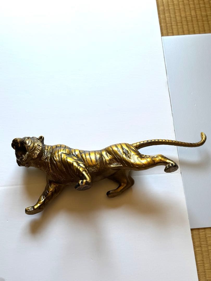 虎の置物　民芸品　銅鉄器　美術品　皇貴　定価32000円
