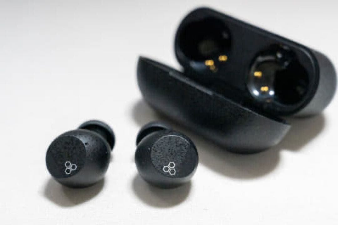 【美品】final ZE3000 SV ワイヤレスイヤホン