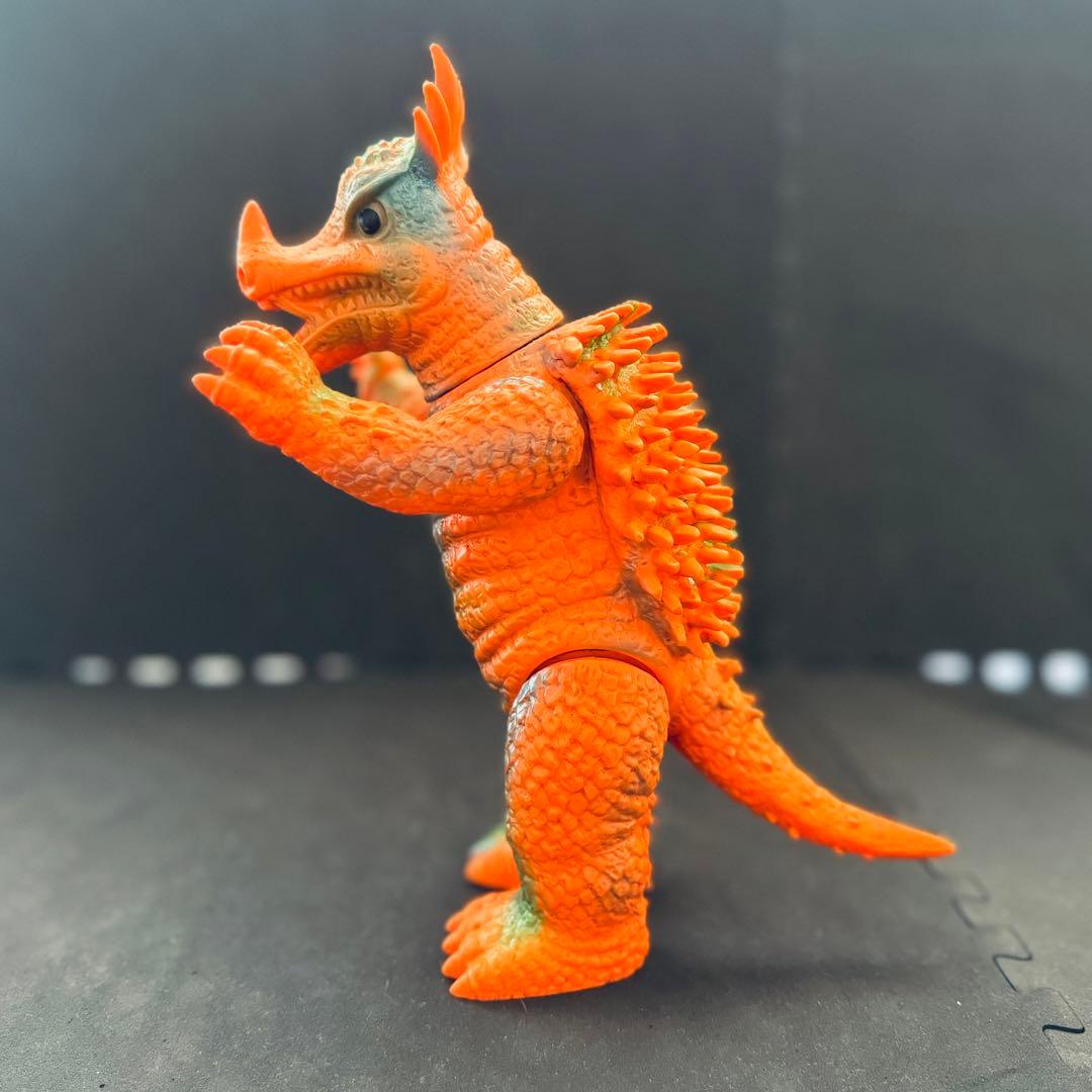 【FROM JAPAN】ブルマァク アンギラス ソフビ 当時物