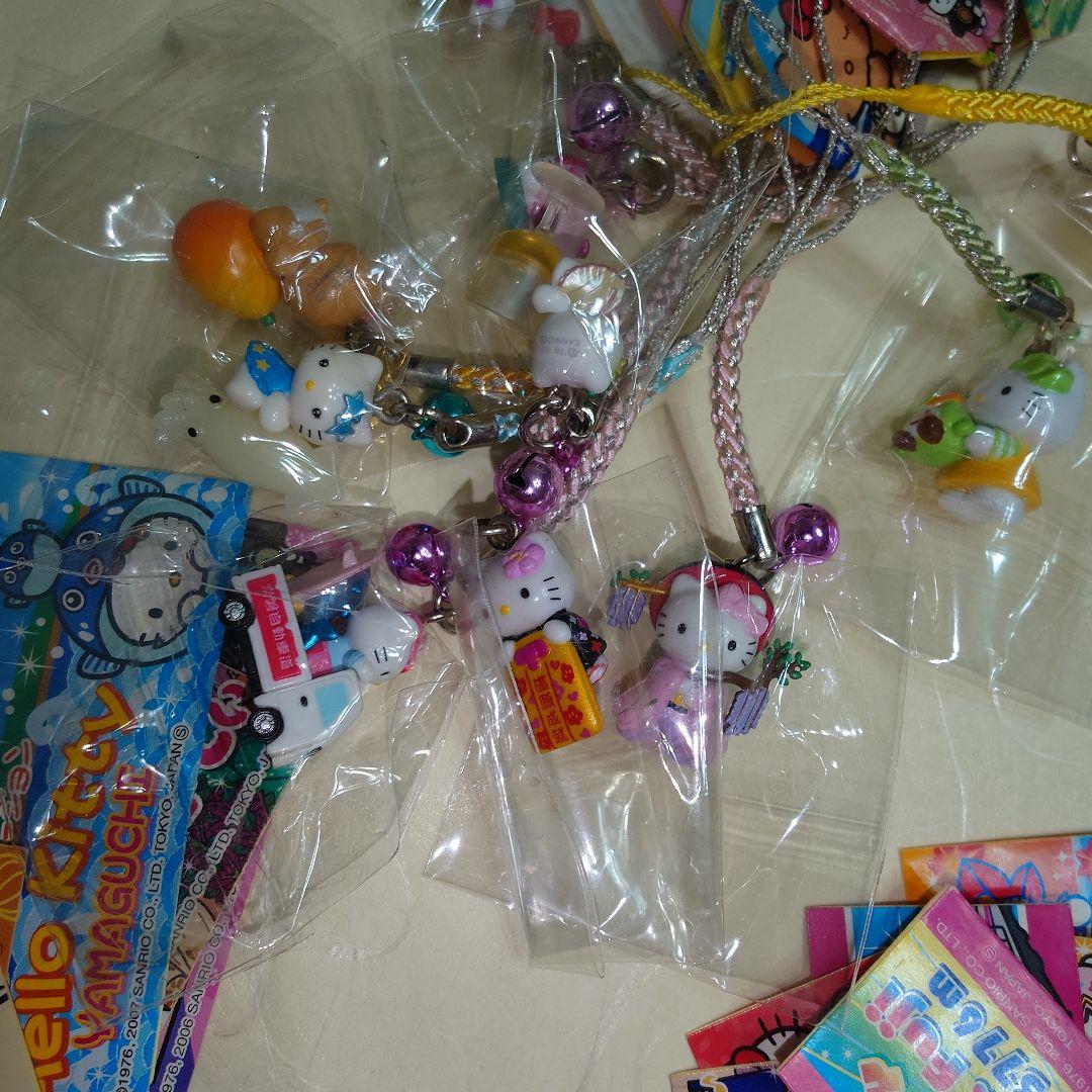 ハローキティ　ご当地コラボ根付ストラップ