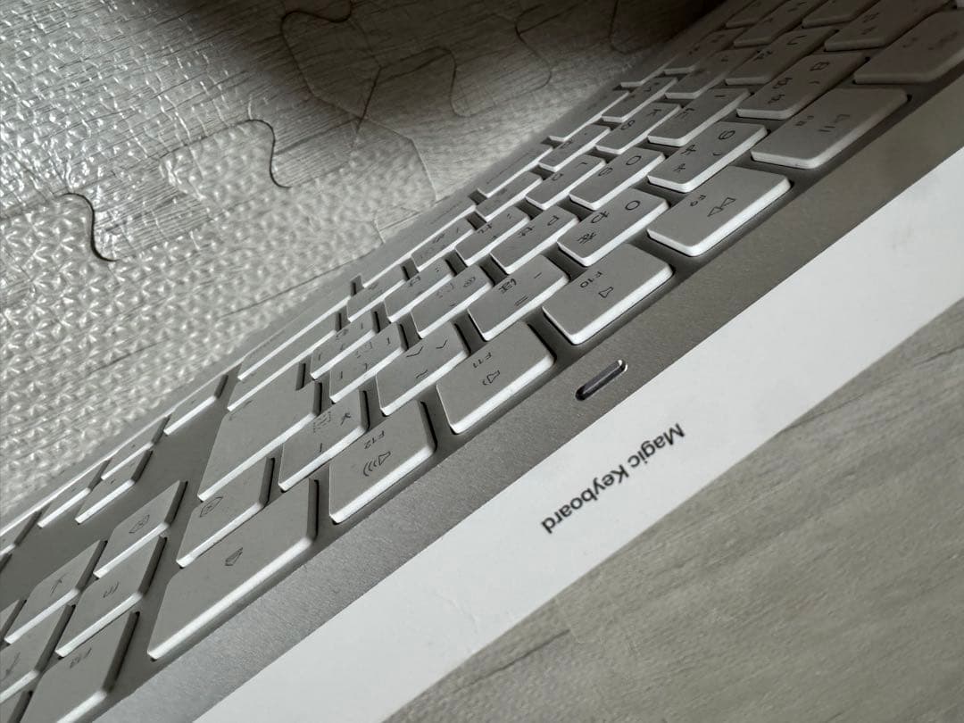 Apple Magic Keyboard テンキー付き ホワイト　美品
