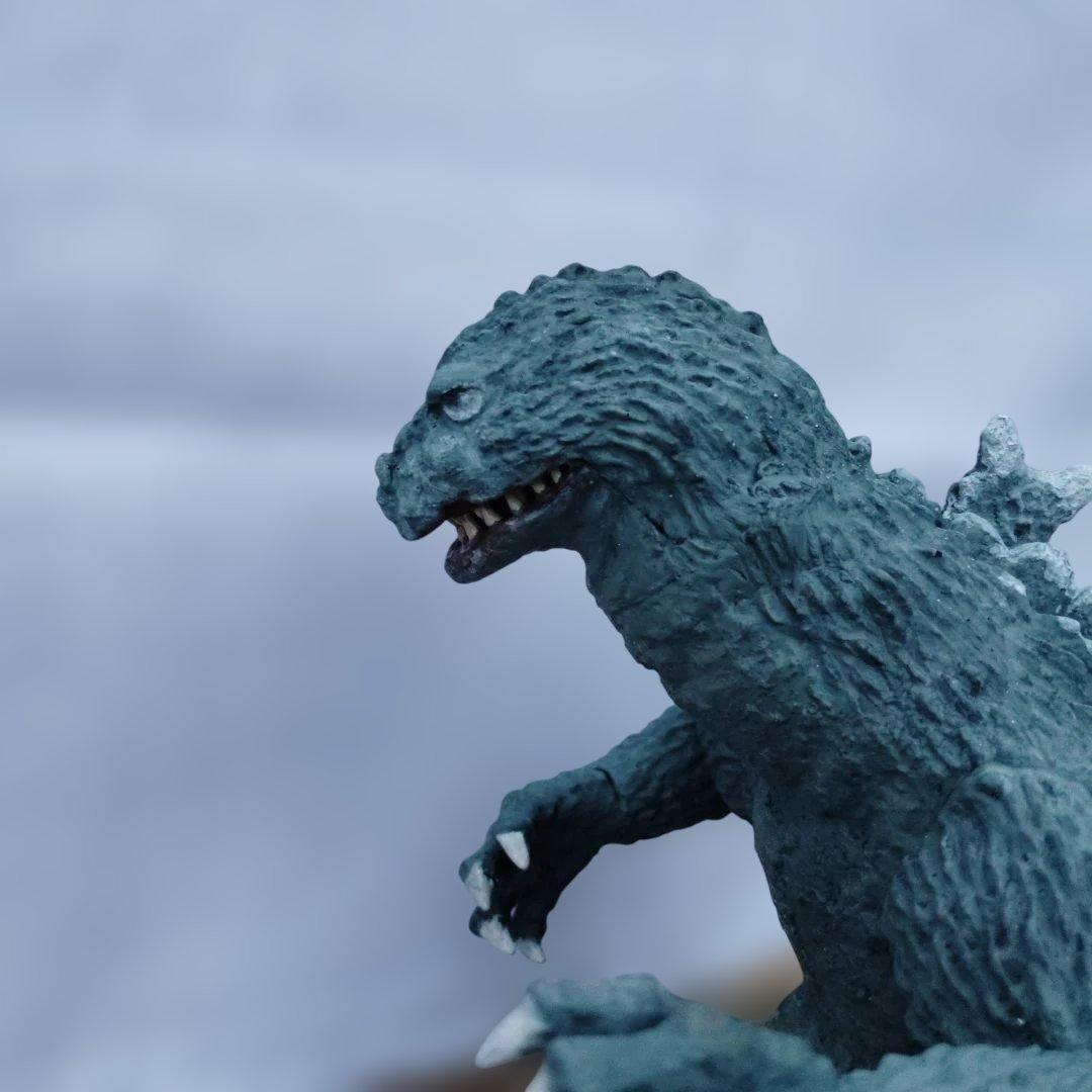 イノウエアーツＮATOキンゴジ。組み立て塗装済。ジオラマ付き！