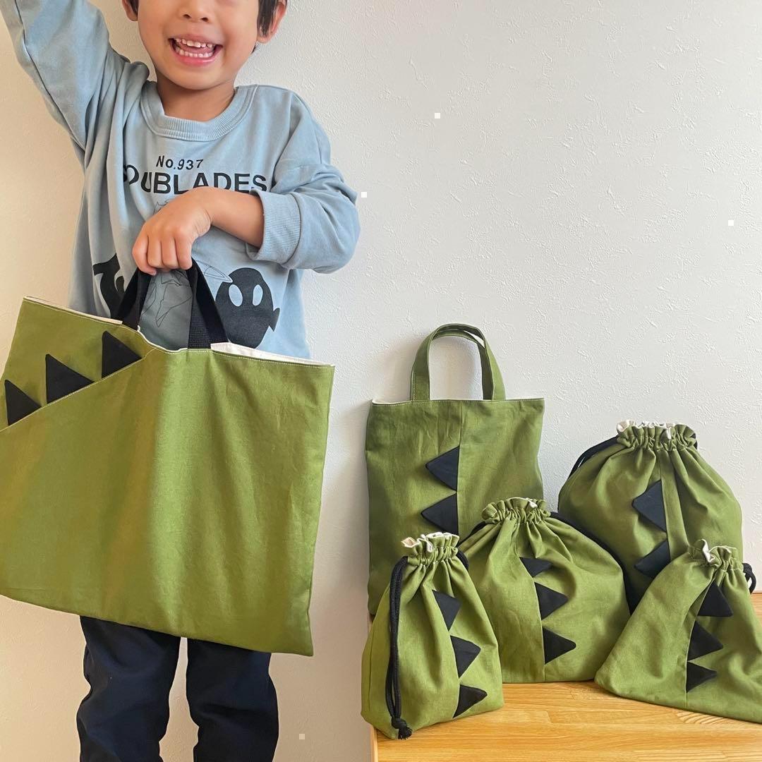 恐竜達の入園入学6点セット　サイズオーダー可