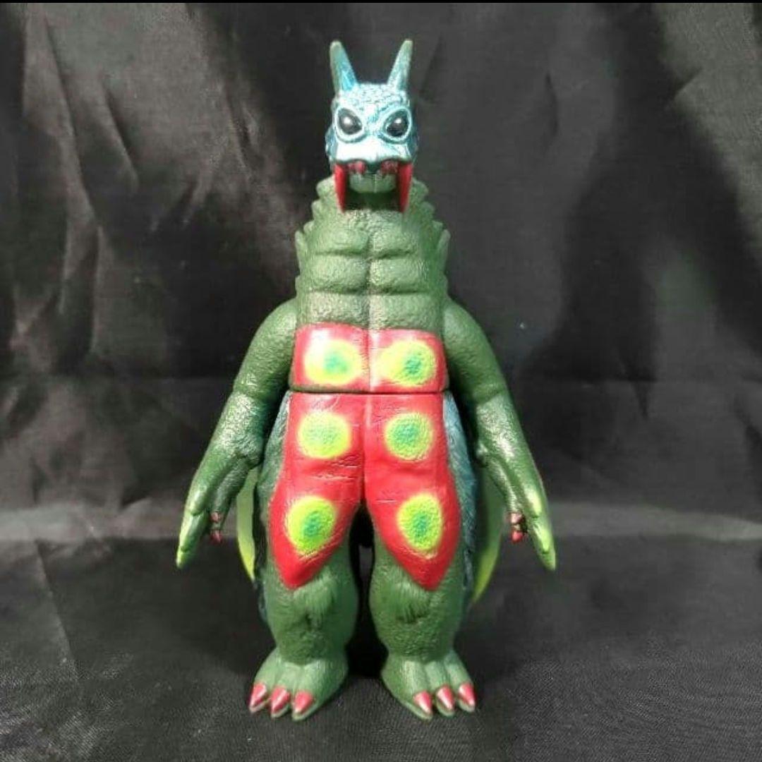 【生産終了】ヒッポリト星人　ウルトラマン 怪獣 ソフビ 800 廃盤レア　他3点