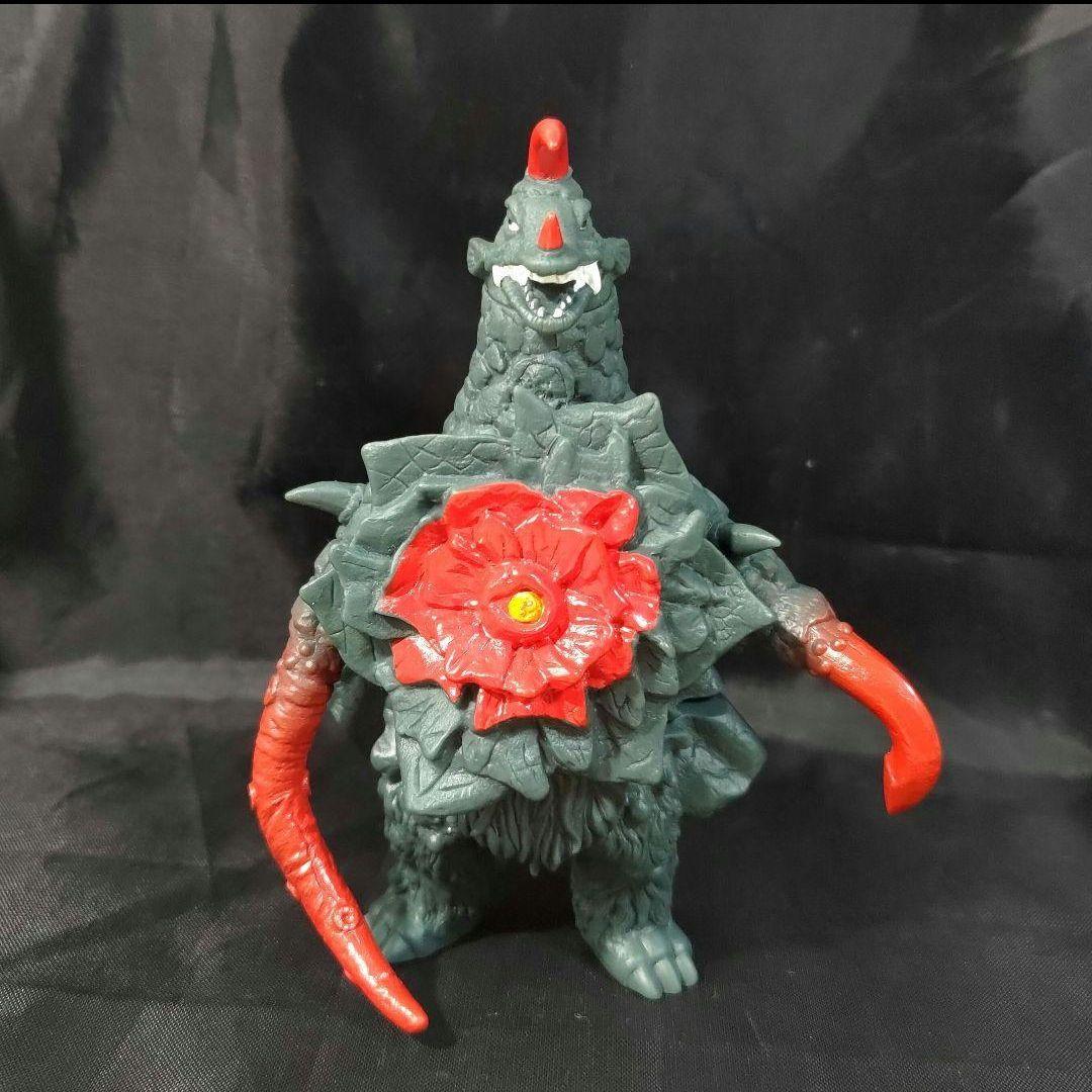 【生産終了】ヒッポリト星人　ウルトラマン 怪獣 ソフビ 800 廃盤レア　他3点