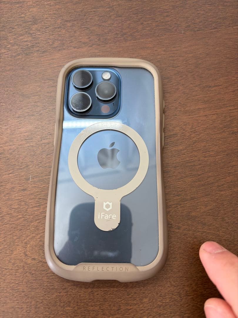 Apple iPhone 15 Pro 256G 本体 iFace ケース付き